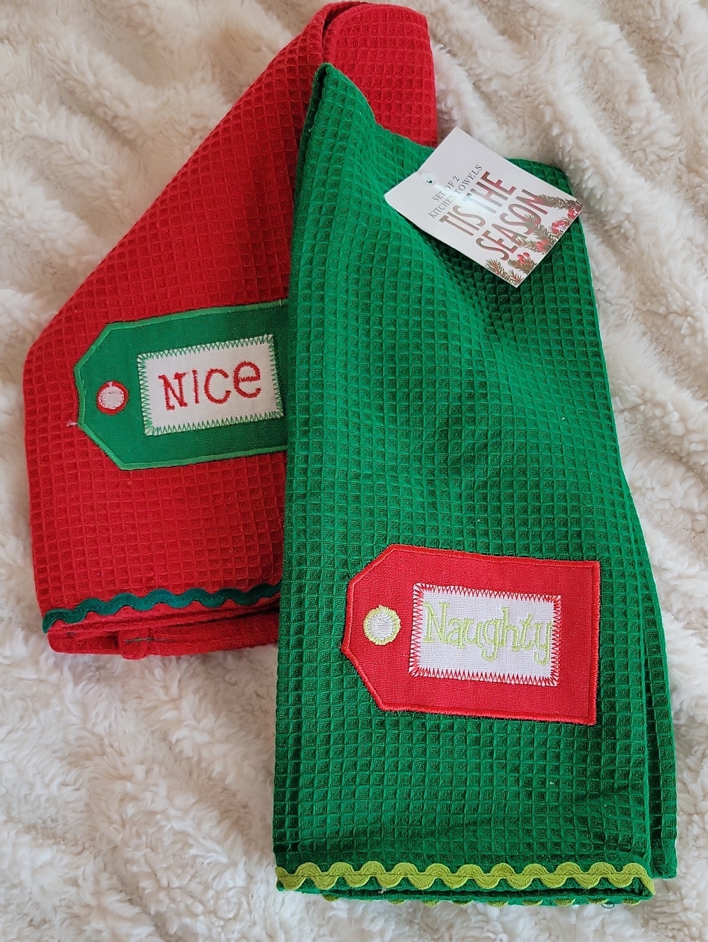 🌺3 For $10 NWT Holiday 'Nice' and 'Naughty' Kitchen Towels - Red & Green